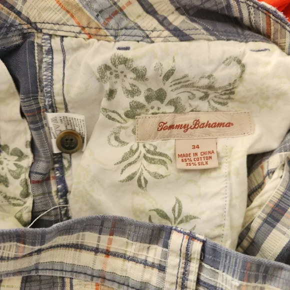 Tommy Bahama Jeans Mens Shorts size 34 Cargo Plaid Blue Silk Cottn Blend - Picture 3 of 5